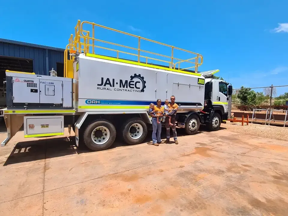 The JAI-MEC Rural Contracting truck with the team on site